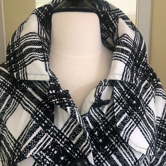 Luii Short Trench Coat Jacket Black White Plaid Size Large - Picture 7 of 12